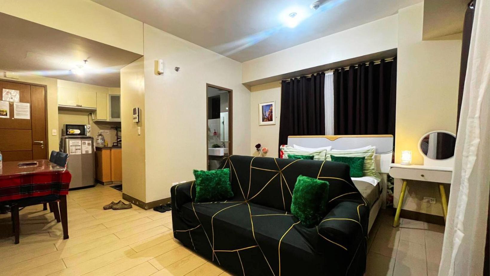פאסאי Two Palm Tree Villas Condominium - Studio 8Th Fl With Balcony - Across Terminal 3 Airport מראה חיצוני תמונה