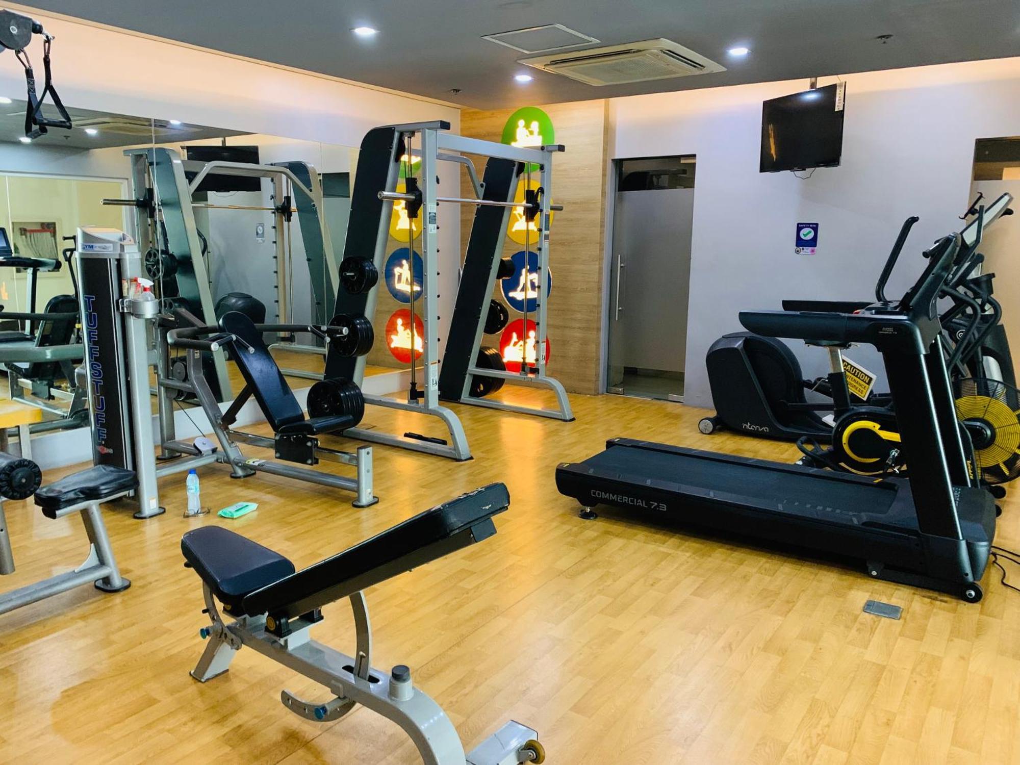 פאסאי Two Palm Tree Villas Condominium - Studio 8Th Fl With Balcony - Across Terminal 3 Airport מראה חיצוני תמונה